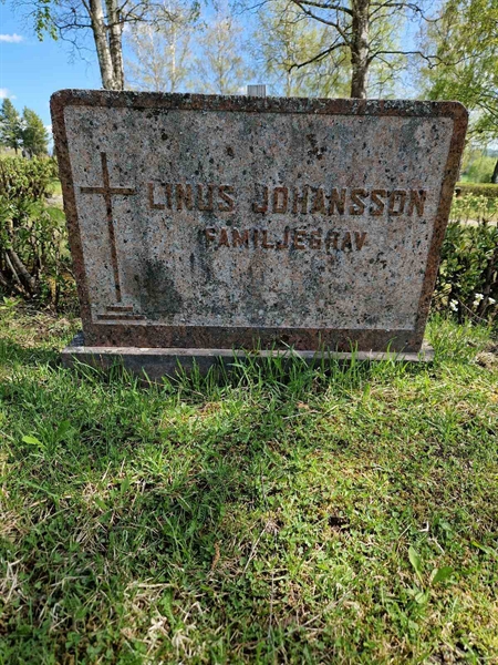 Grave number: 501 19 3822-3824