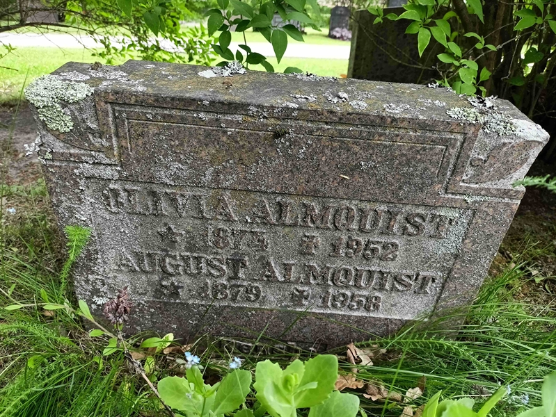 Gravnummer: 1 Ö 31   134V