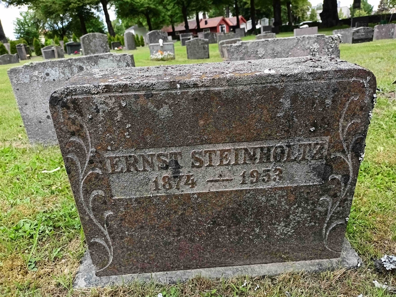 Gravnummer: 1 Ö 31   151V