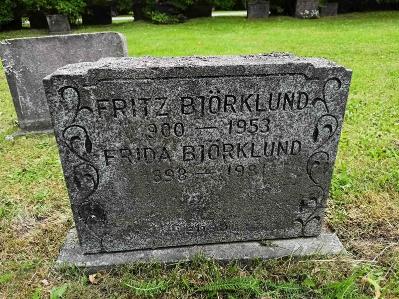 Gravnummer: 1 Ö 31   162V