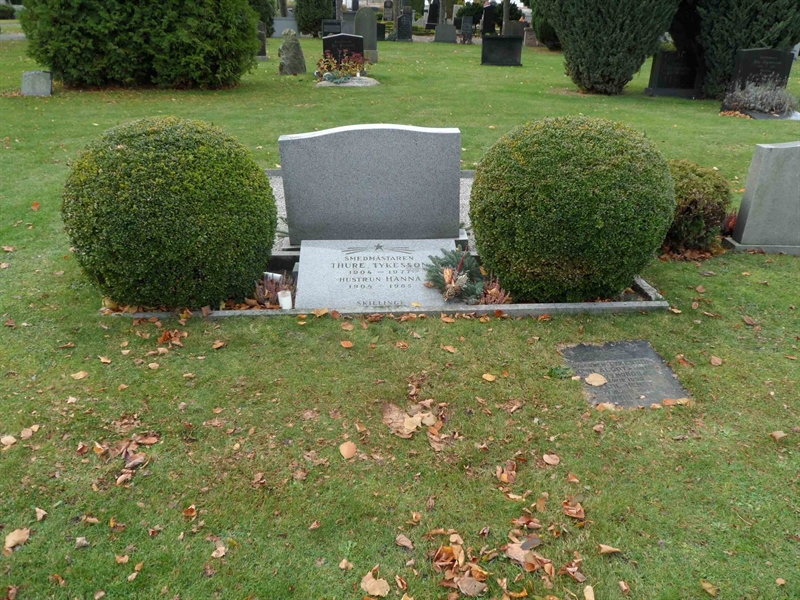 Grave number: 2 01   506