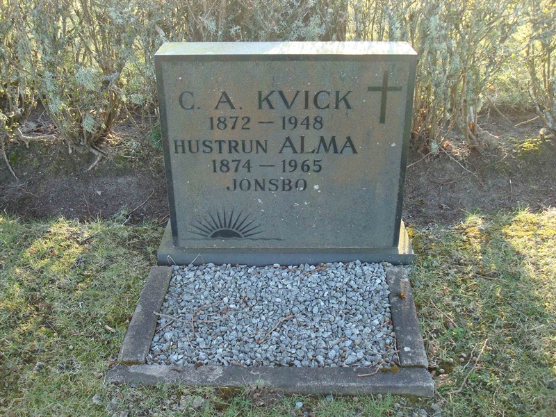 Grave number: KU 05    13, 14