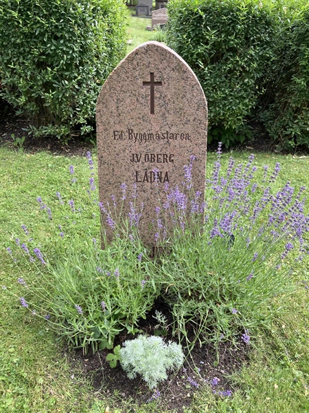Grave number: 1 02    39