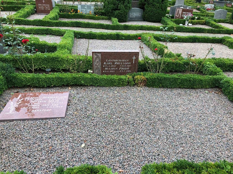 Grave number: Kå 17     6, 7, 8