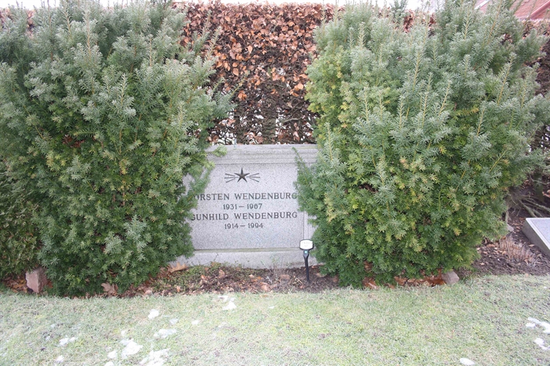 Grave number: 1 n DG3   507