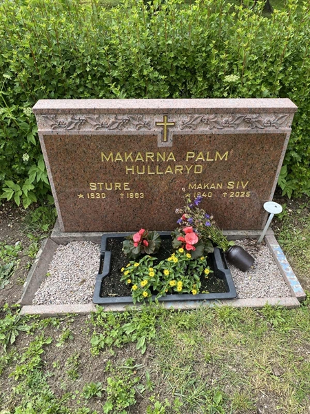Grave number: 06 A    20-21
