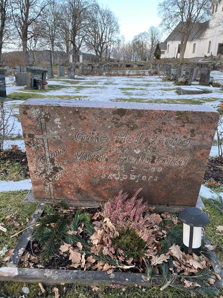 Grave number: Lax mell Kv4 184+185
