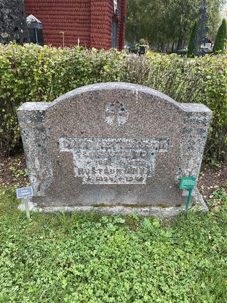 Grave number: 1 GaKy Kv04    25a-25c