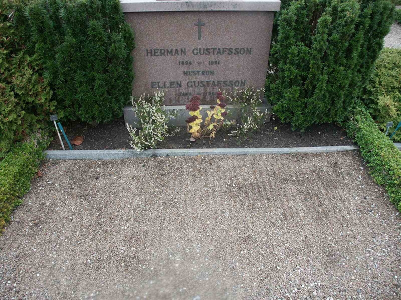 Grave number: KK NÖ C    69-70