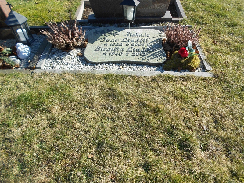 Grave number: NÅ G5    81