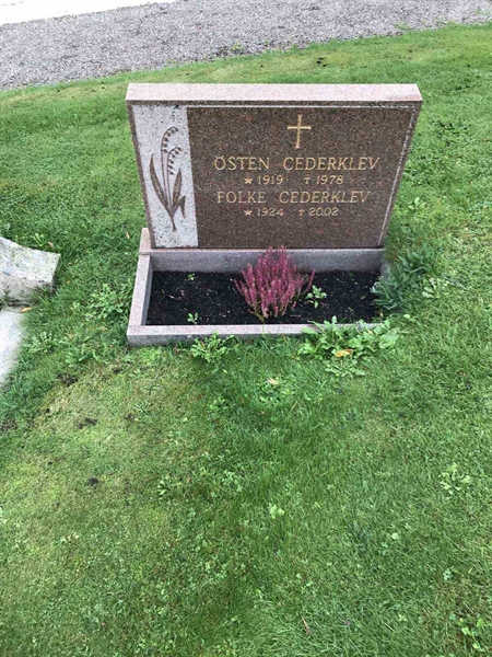 Grave number: B 01   237