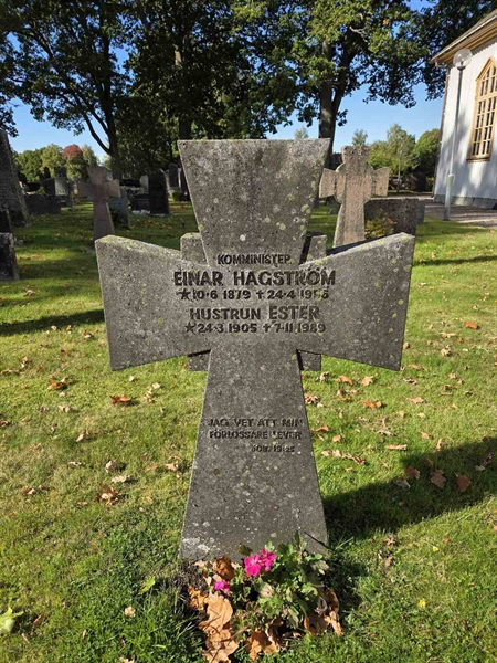 Grave number: T A A   397-398