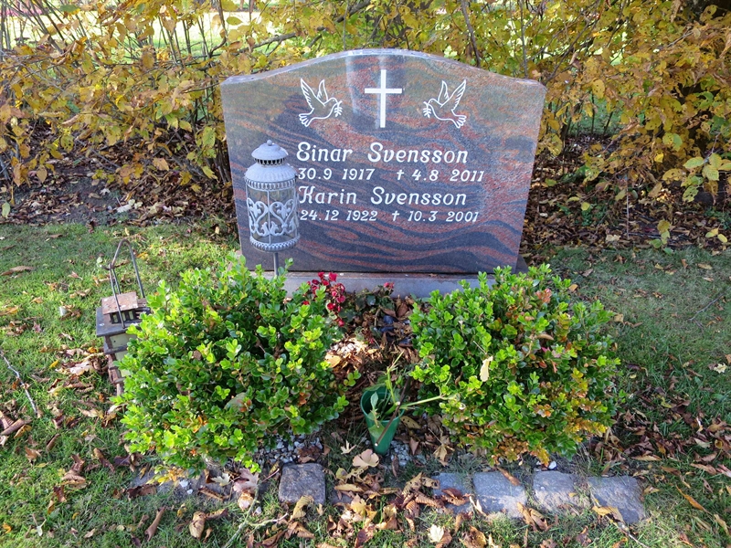 Grave number: HNB III    27