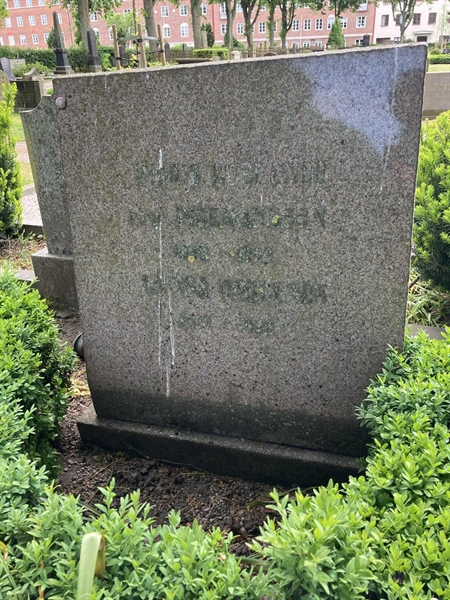 Grave number: Ö 14y    47, 48, 49