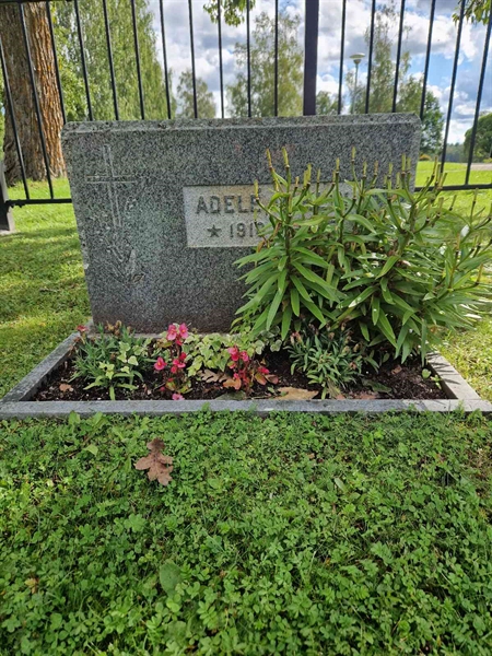 Grave number: 1 05   107