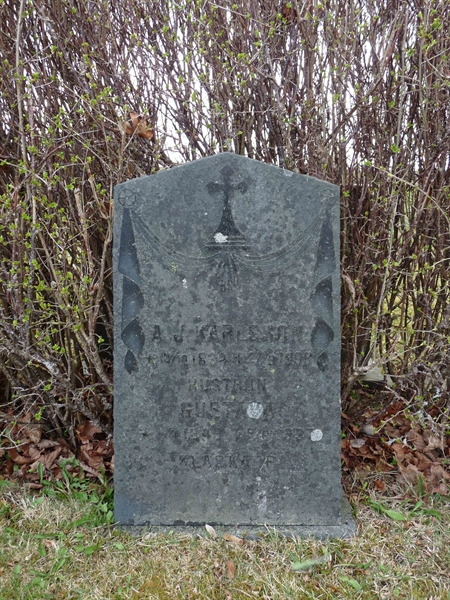 Grave number: LE 3   22