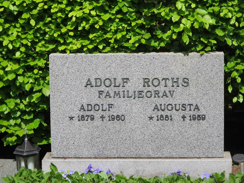 Grave number: HÖB 44     1