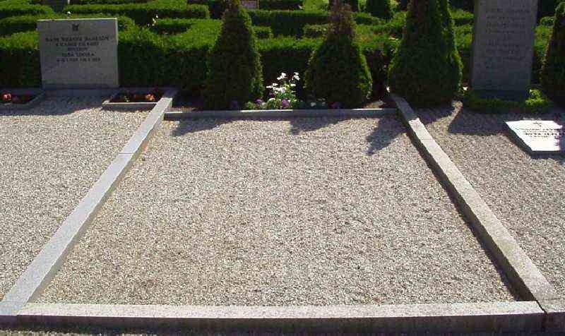 Grave number: VK IV     4