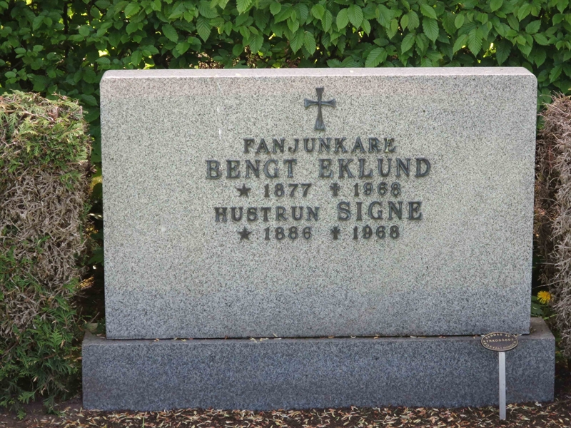 Grave number: HÖB 66    32