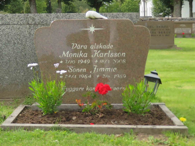 Grave number: 01 U   111