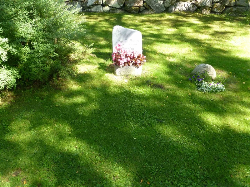 Grave number: ROG K    8