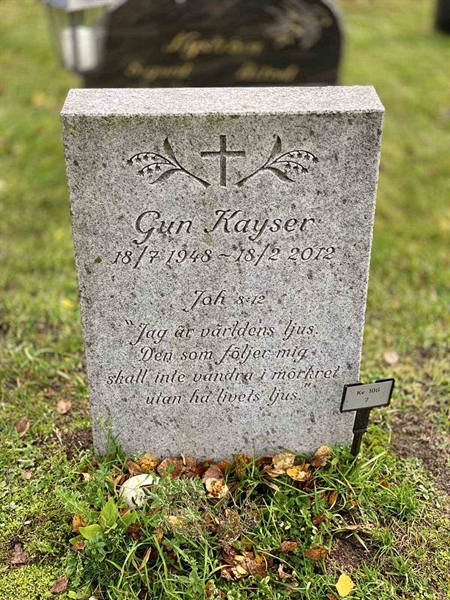 Grave number: 2 10G     7