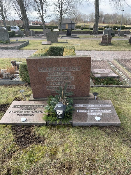 Grave number: SÖ E    45, 46
