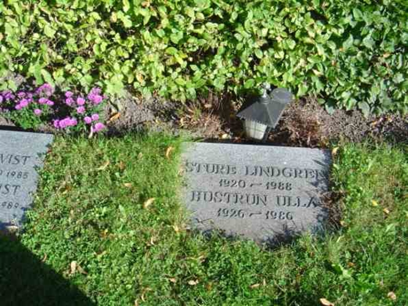 Grave number: FLÄ URNL    94