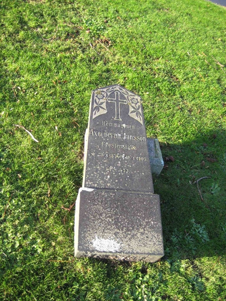 Grave number: ÖKK 3    12