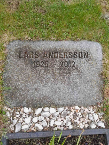 Grave number: 1 G 2165