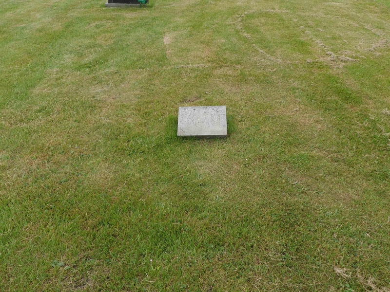Grave number: ÖH D     1, 2