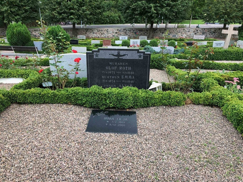 Grave number: Kå 08    11, 12