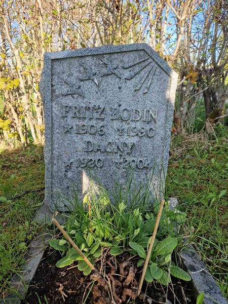 Grave number: 1 13 1898