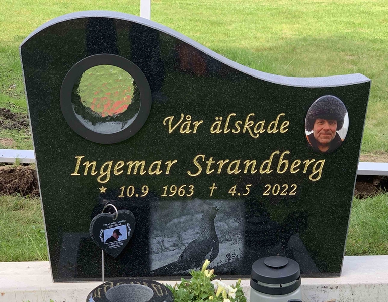 Grave number: 1 24    07