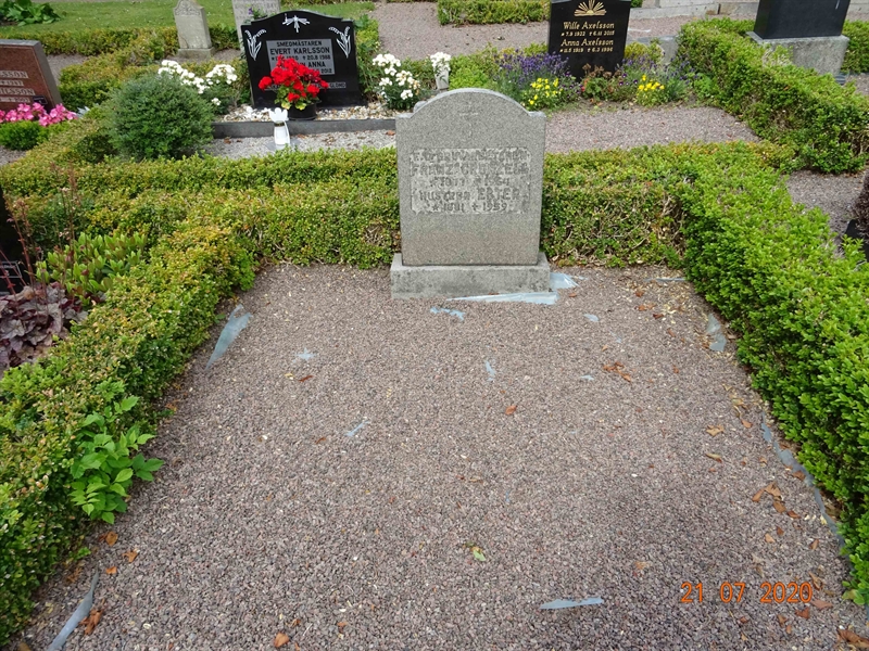 Grave number: NK 1 DG    13, 14