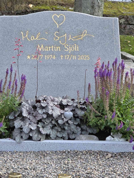 Hautatunnus: GG 010  1075, 1076