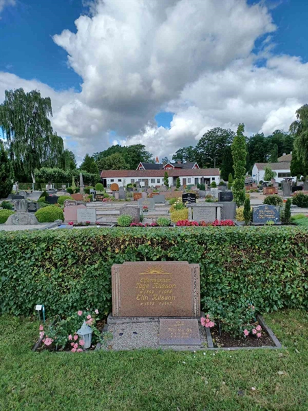 Grave number: OS H    68, 69