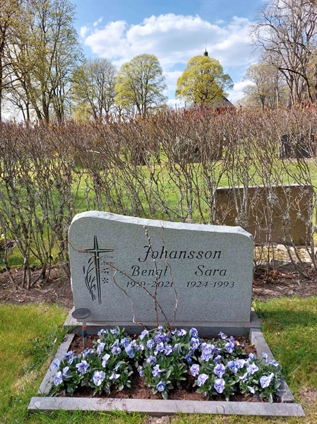 Grave number: HÖ 7   56, 57