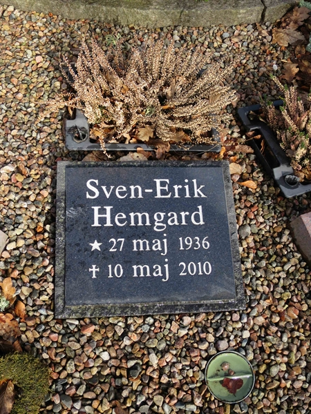 Grave number: HNB IV    44