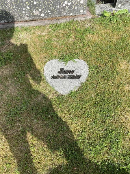 Grave number: N 003  0327