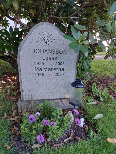 Hautatunnus: 1 D   017B