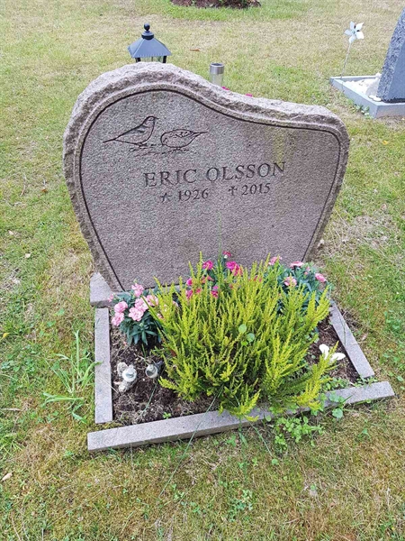 Grave number: 01 15099