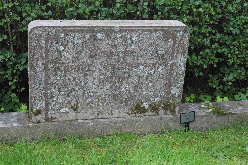 Grave number: A H  335