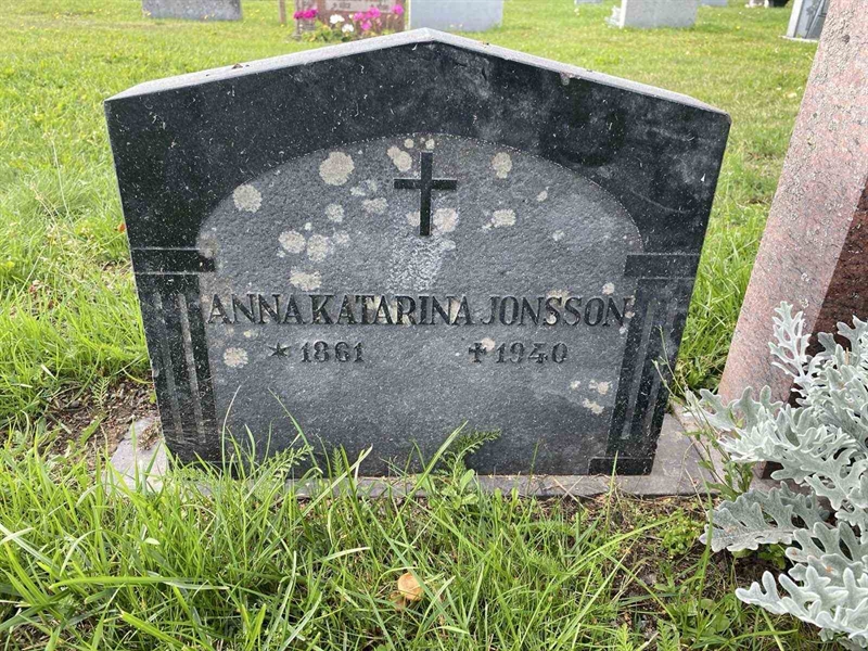 Grave number: 2 08   315