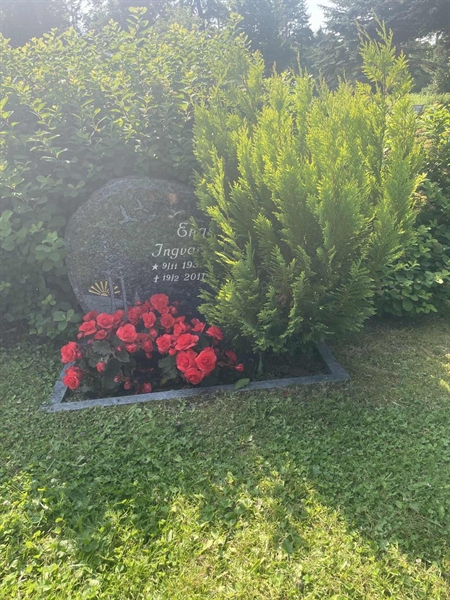 Grave number: 1 F1    68-69