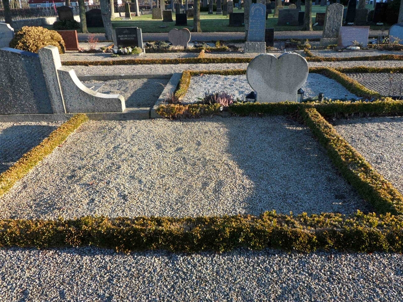 Grave number: 2 01  1524