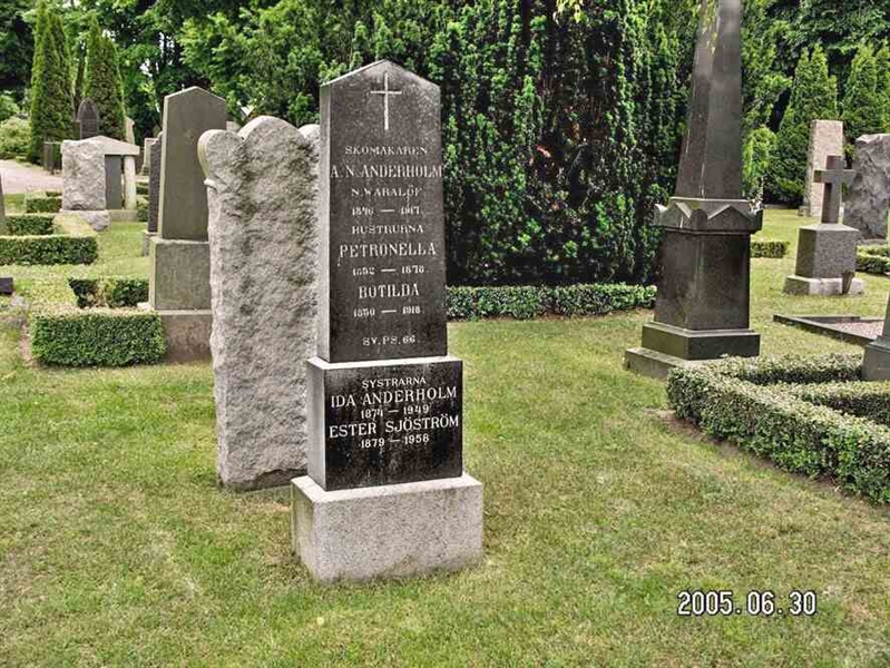 Grave number: 1 8F    30, 31