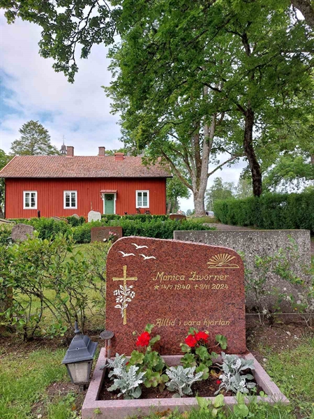 Gravnummer: HÖ 6 105, 106, 107
