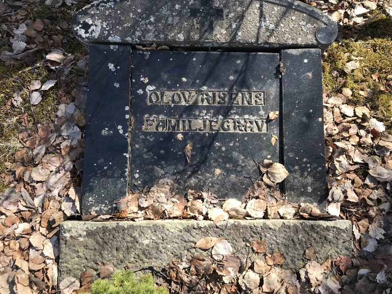 Grave number: UR SM     5