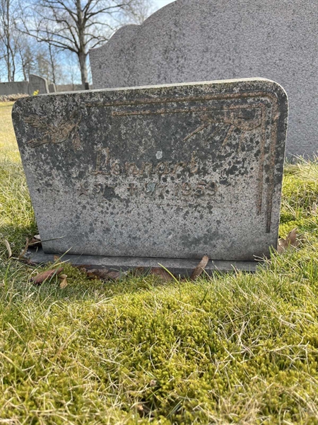 Grave number: Ärt 44 15 274